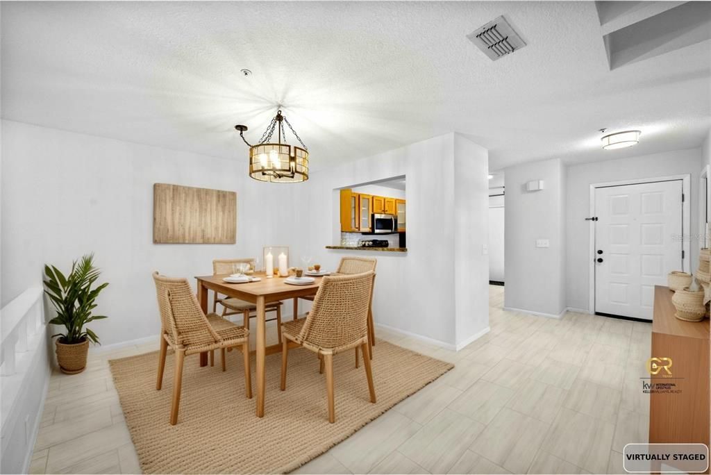 For Sale: $327,900 (3 beds, 2 baths, 1676 Square Feet)