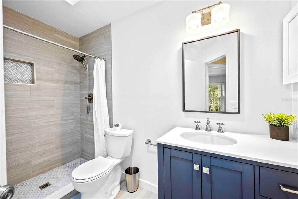 For Sale: $327,900 (3 beds, 2 baths, 1676 Square Feet)