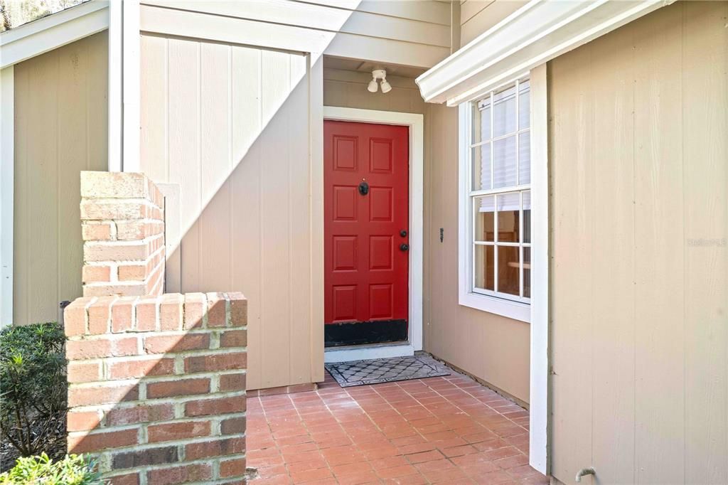 For Sale: $327,900 (3 beds, 2 baths, 1676 Square Feet)