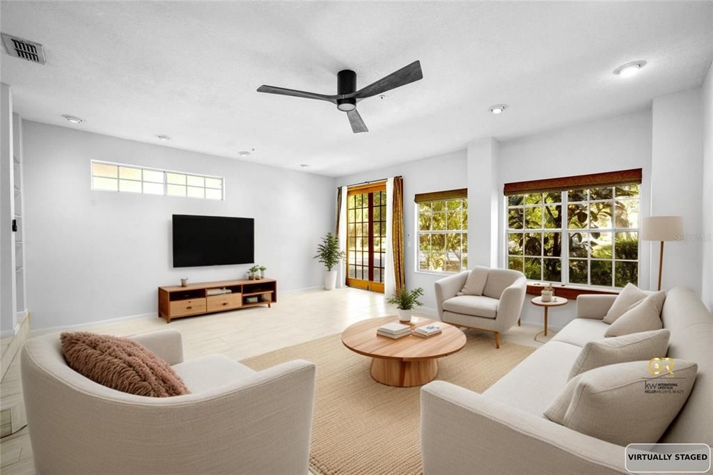 For Sale: $327,900 (3 beds, 2 baths, 1676 Square Feet)