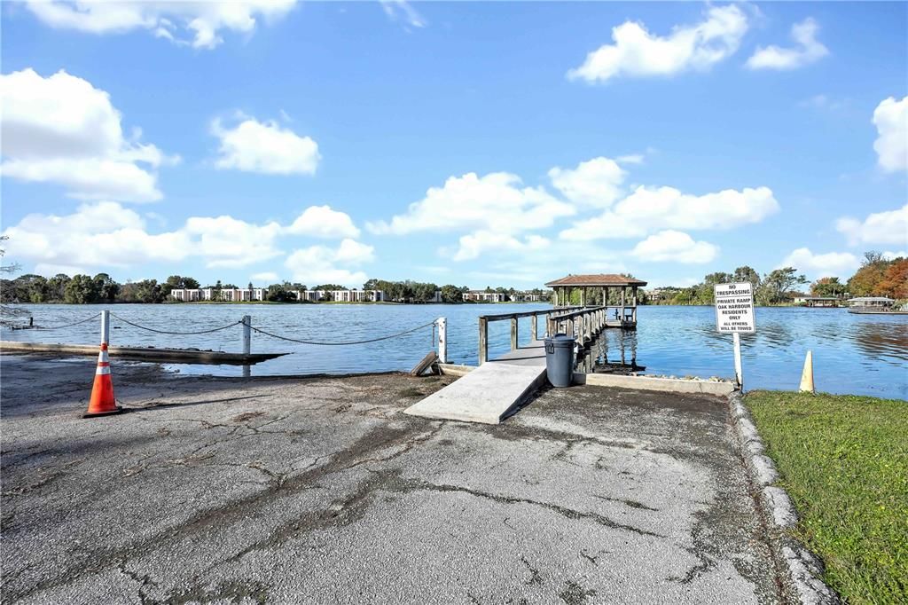 For Sale: $327,900 (3 beds, 2 baths, 1676 Square Feet)