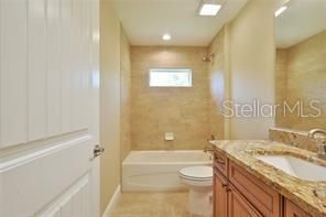 For Rent: $2,295 (3 beds, 2 baths, 1558 Square Feet)