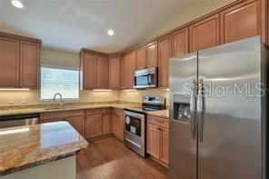 For Rent: $2,295 (3 beds, 2 baths, 1558 Square Feet)