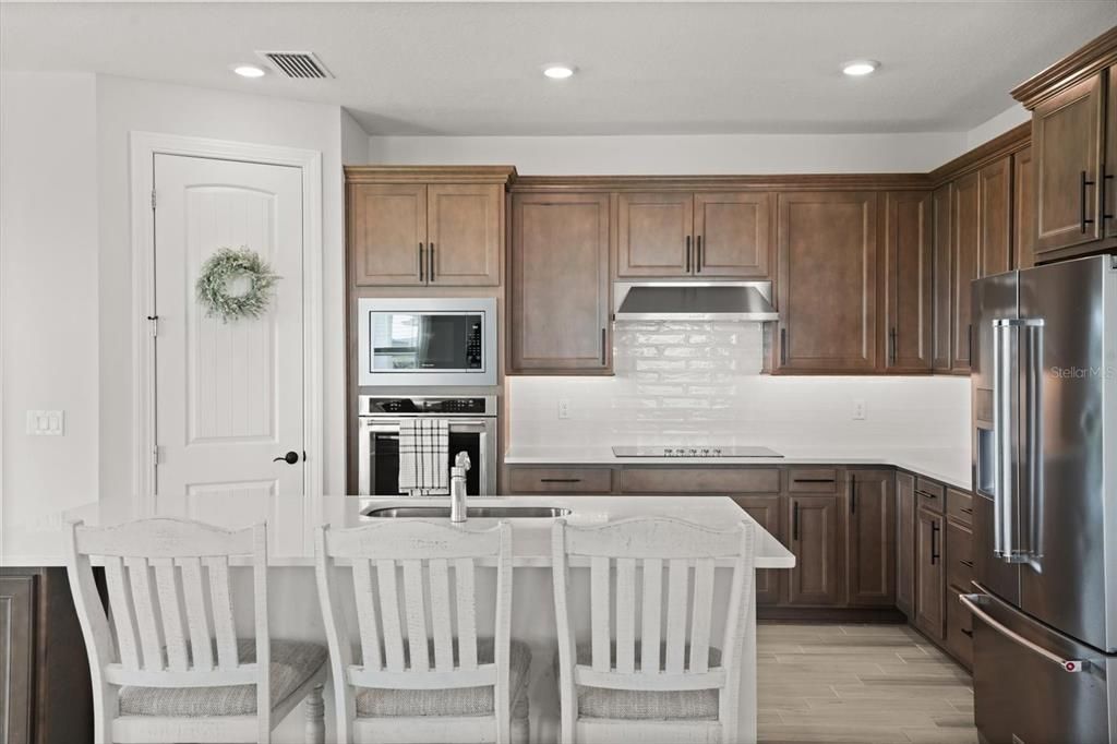 待售: $799,900 (4 贝兹, 3 浴室, 2884 平方英尺)