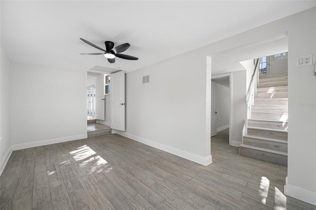 For Sale: $724,000 (3 beds, 2 baths, 1362 Square Feet)