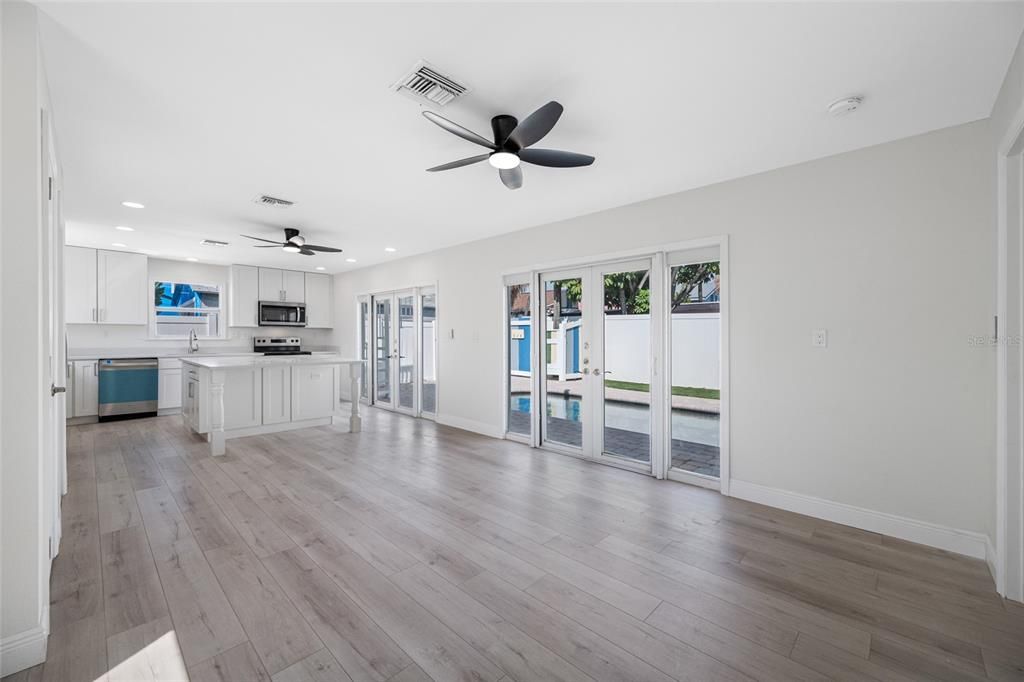 For Sale: $724,000 (3 beds, 2 baths, 1362 Square Feet)