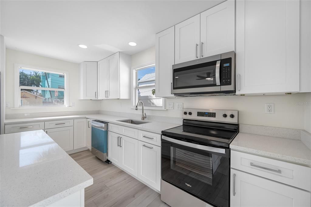 For Sale: $724,000 (3 beds, 2 baths, 1362 Square Feet)