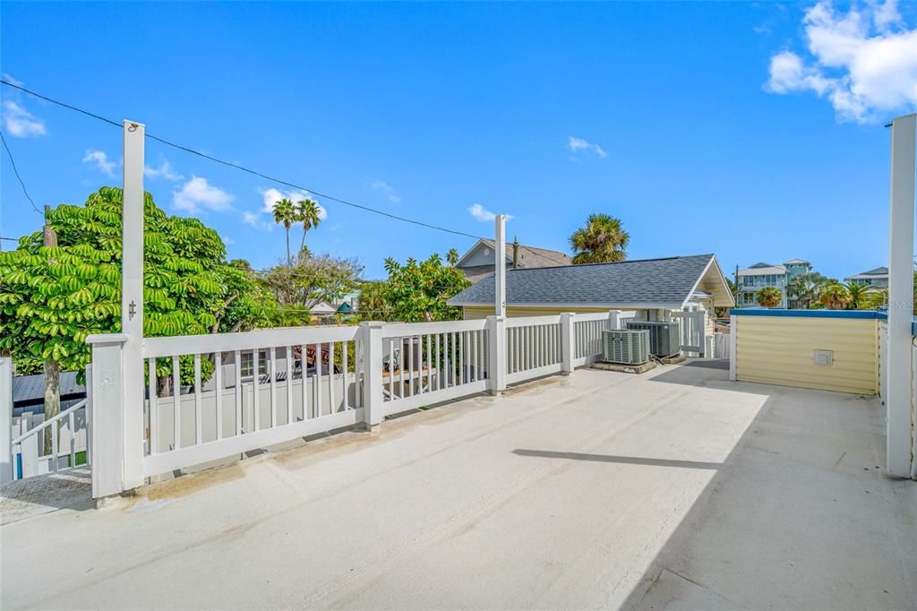 For Sale: $724,000 (3 beds, 2 baths, 1362 Square Feet)