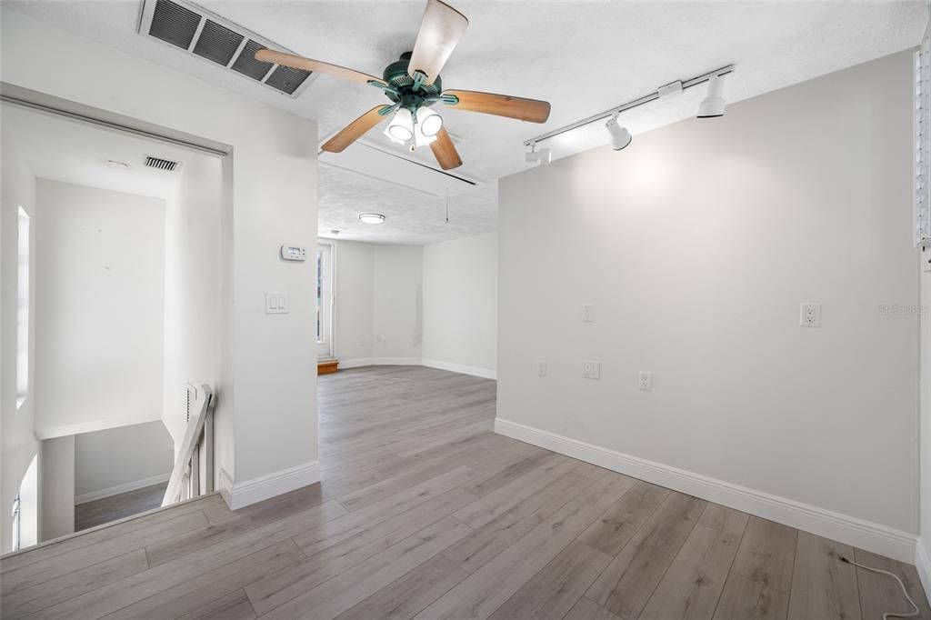 For Sale: $724,000 (3 beds, 2 baths, 1362 Square Feet)