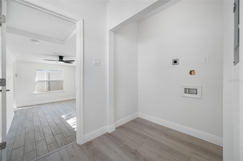 For Sale: $724,000 (3 beds, 2 baths, 1362 Square Feet)