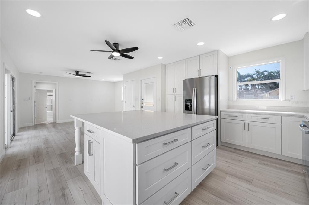 For Sale: $724,000 (3 beds, 2 baths, 1362 Square Feet)