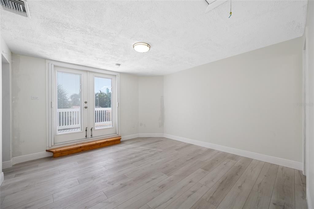 For Sale: $724,000 (3 beds, 2 baths, 1362 Square Feet)