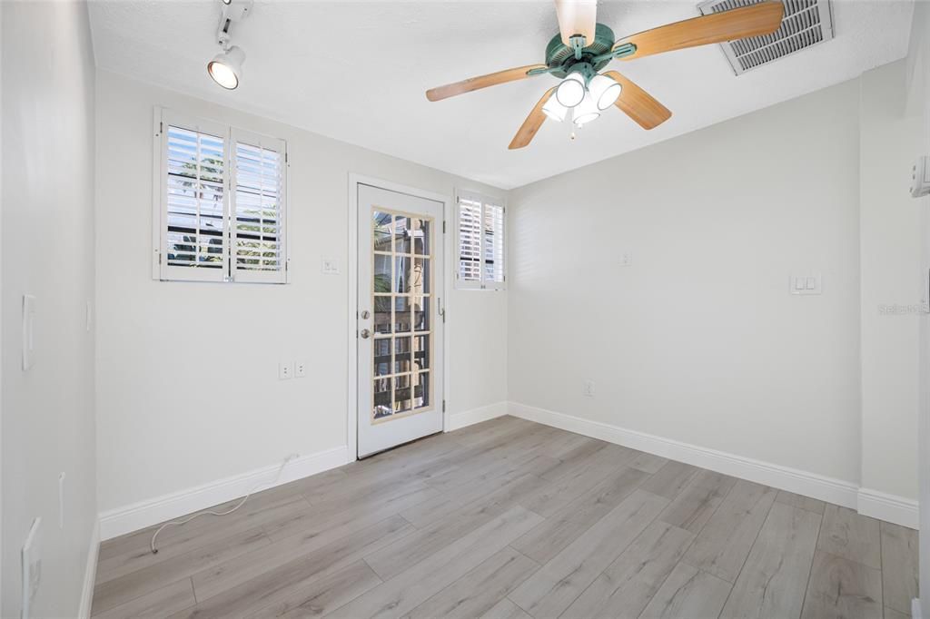 For Sale: $724,000 (3 beds, 2 baths, 1362 Square Feet)