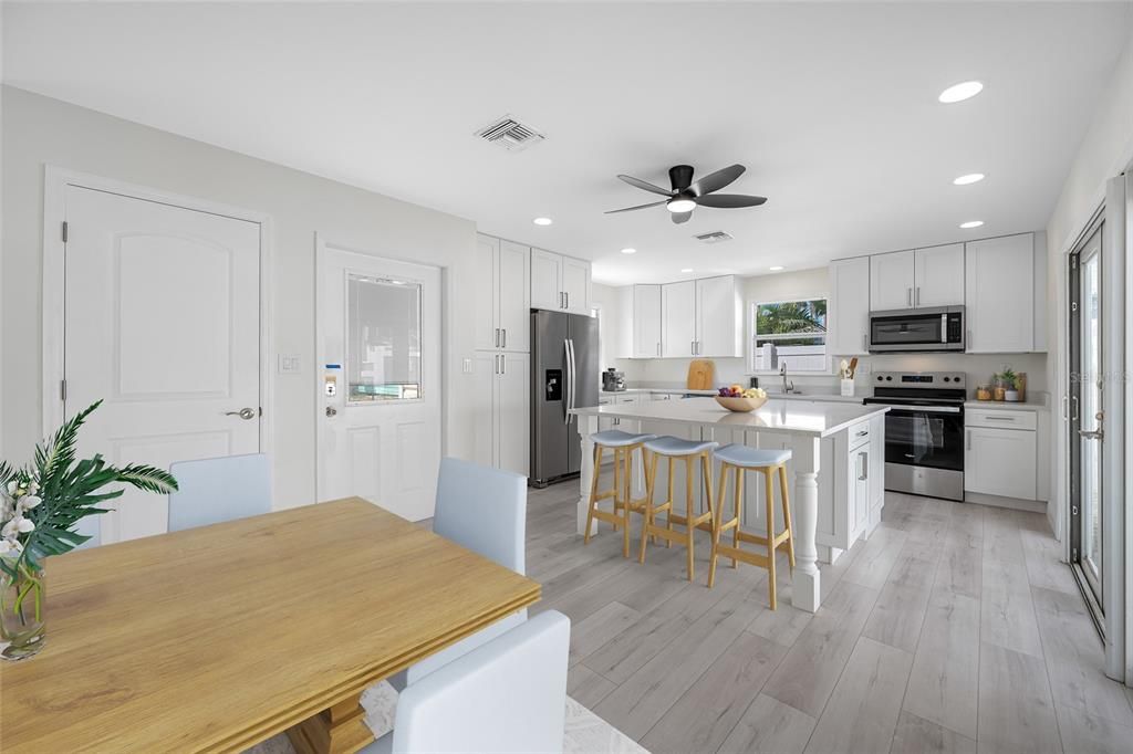 For Sale: $724,000 (3 beds, 2 baths, 1362 Square Feet)