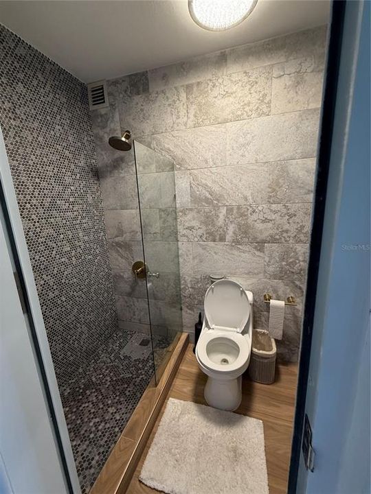 На продажу: $639,000 (2 спален, 2 ванн, 1241 Квадратных фут)