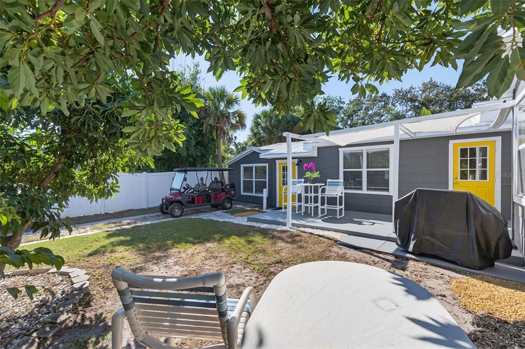 For Sale: $599,000 (3 beds, 2 baths, 1916 Square Feet)