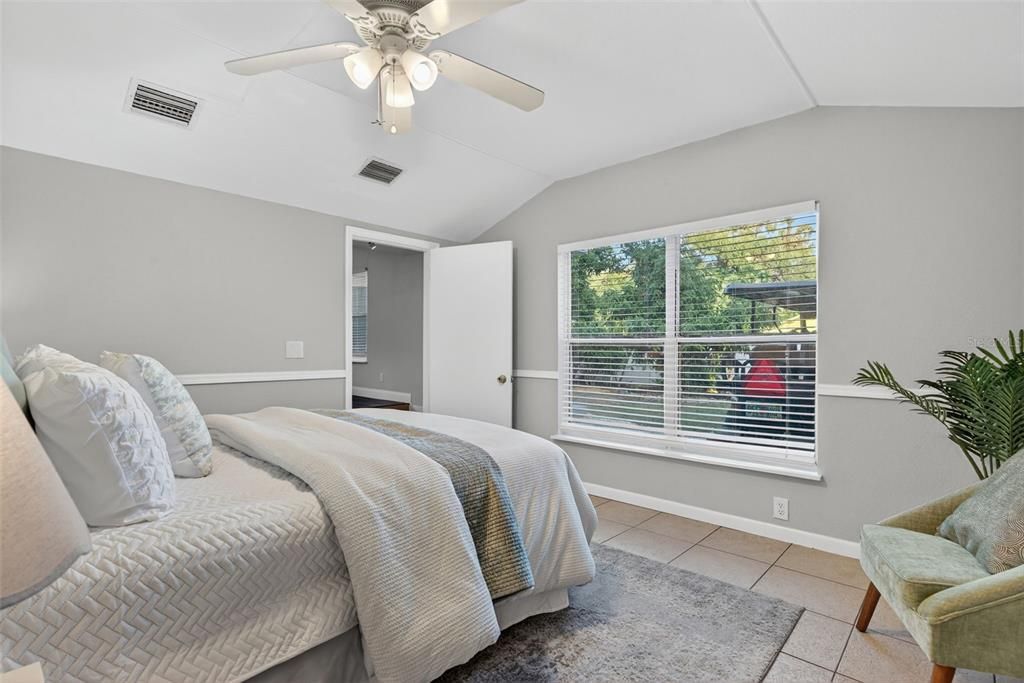 For Sale: $599,000 (3 beds, 2 baths, 1916 Square Feet)