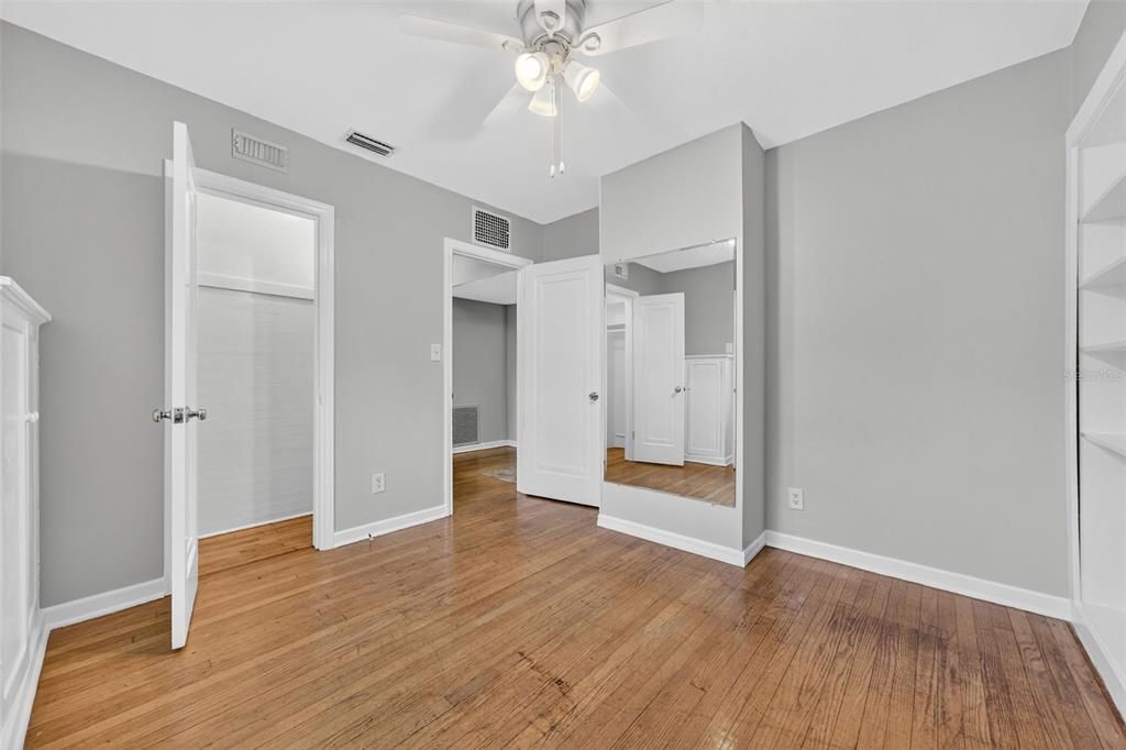 For Sale: $599,000 (3 beds, 2 baths, 1916 Square Feet)