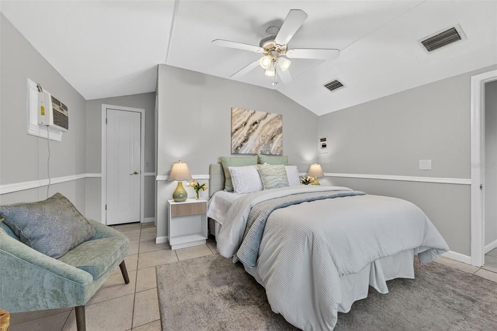 For Sale: $599,000 (3 beds, 2 baths, 1916 Square Feet)