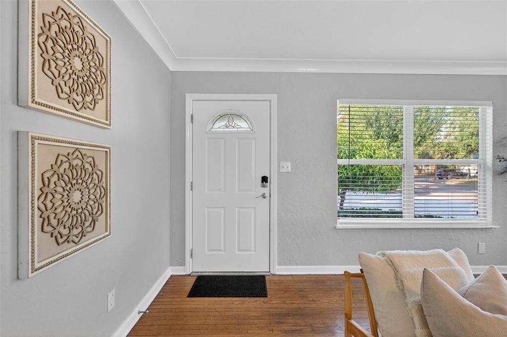 For Sale: $599,000 (3 beds, 2 baths, 1916 Square Feet)