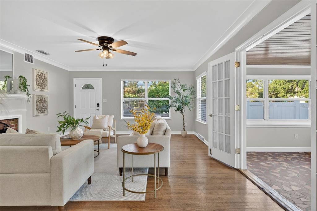 For Sale: $599,000 (3 beds, 2 baths, 1916 Square Feet)