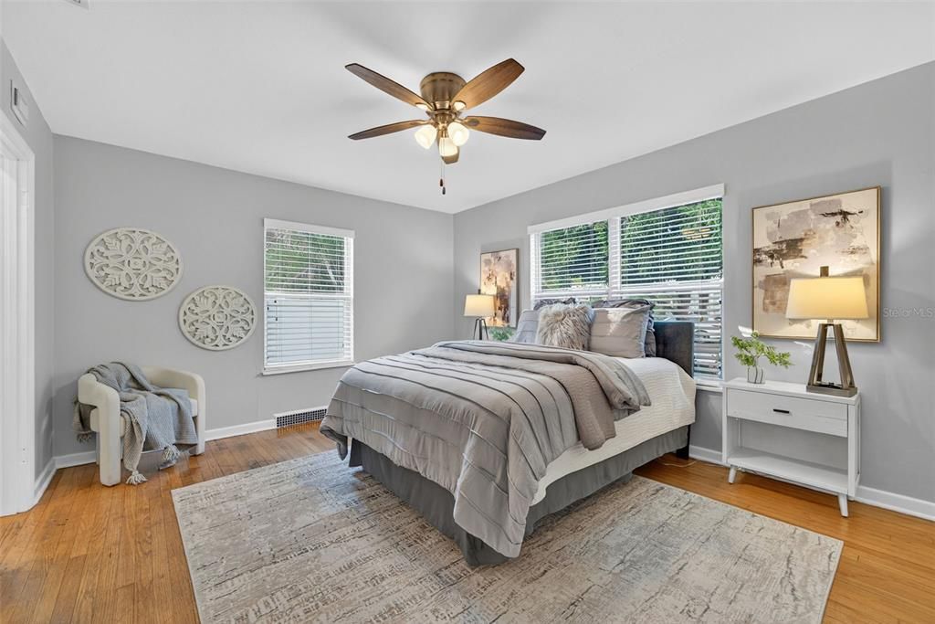 For Sale: $599,000 (3 beds, 2 baths, 1916 Square Feet)