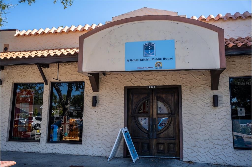 For Sale: $599,000 (3 beds, 2 baths, 1916 Square Feet)