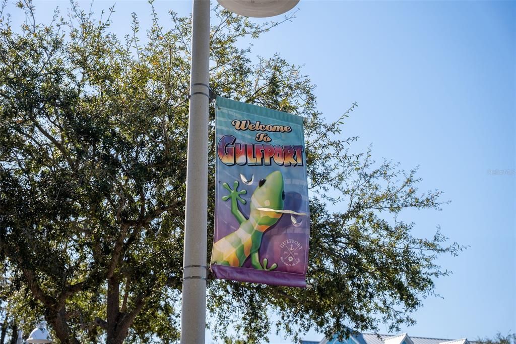 For Sale: $599,000 (3 beds, 2 baths, 1916 Square Feet)