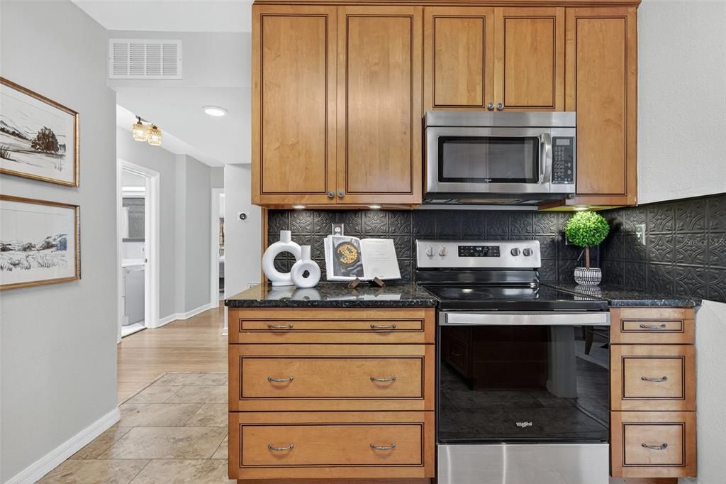 For Sale: $599,000 (3 beds, 2 baths, 1916 Square Feet)