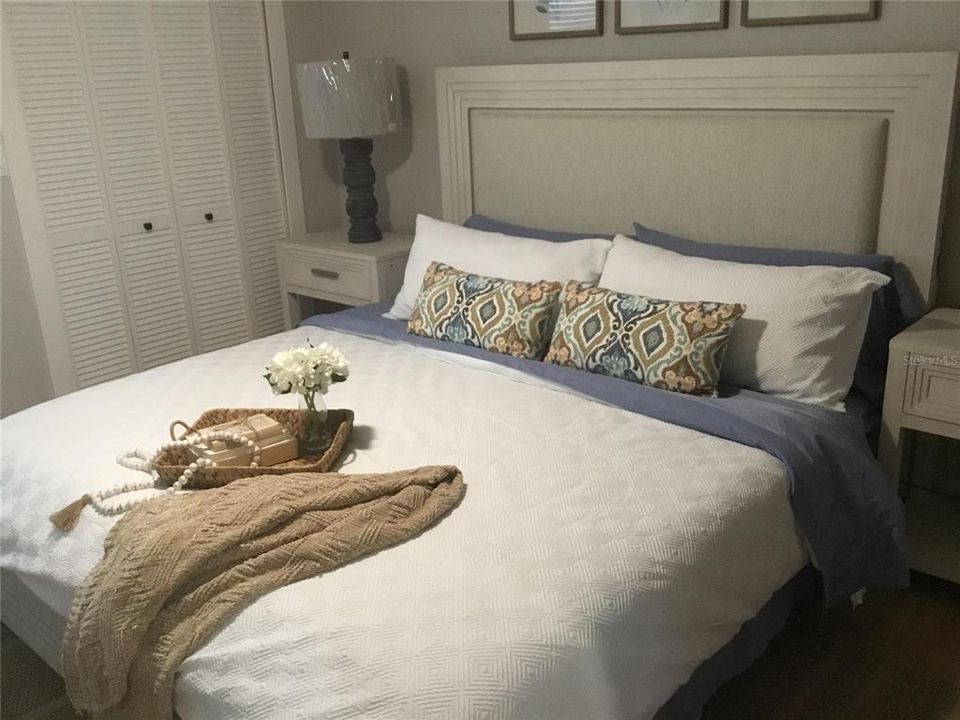 В аренду: $6,800 (2 спален, 2 ванн, 1080 Квадратных фут)