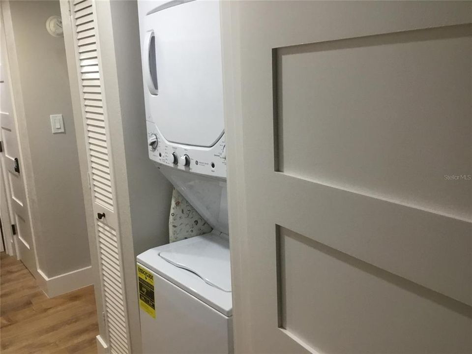 В аренду: $6,800 (2 спален, 2 ванн, 1080 Квадратных фут)