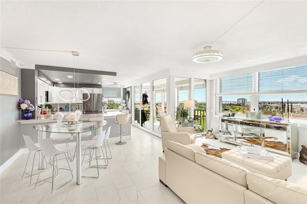 En Venta: $699,000 (2 camas, 2 baños, 1140 Pies cuadrados)