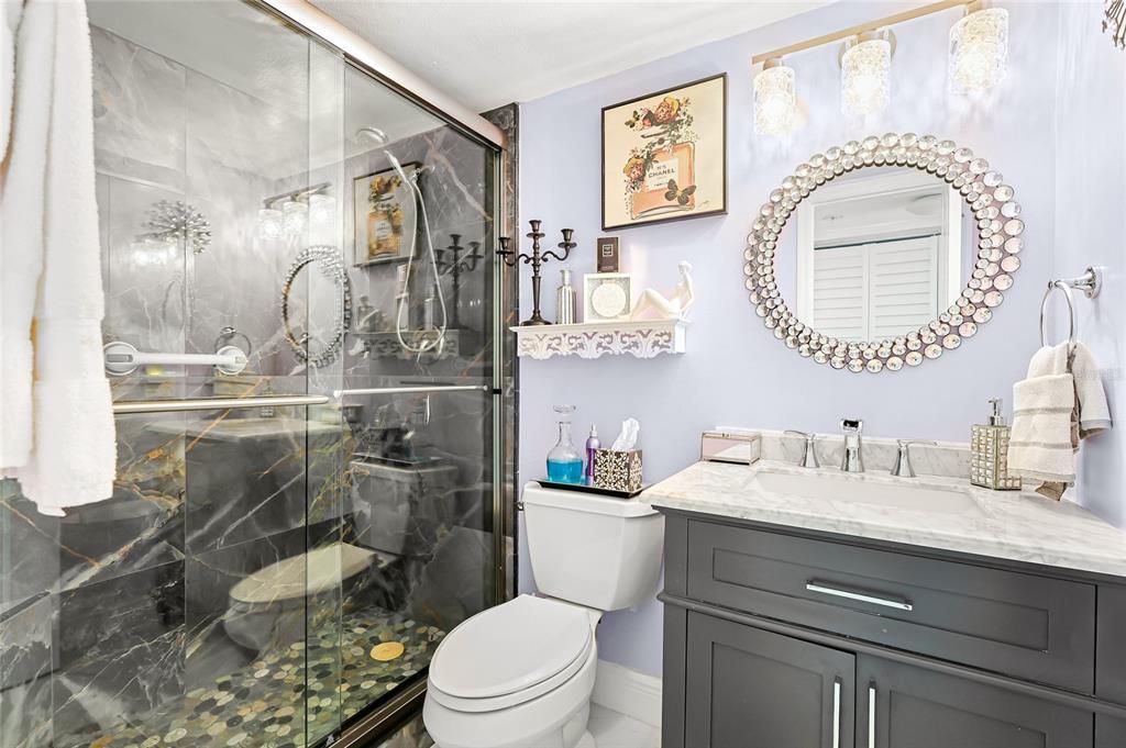 En Venta: $699,000 (2 camas, 2 baños, 1140 Pies cuadrados)