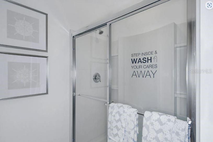 For Sale: $356,999 (4 beds, 2 baths, 1848 Square Feet)