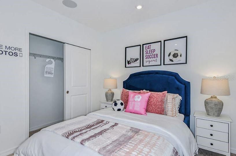 For Sale: $356,999 (4 beds, 2 baths, 1848 Square Feet)