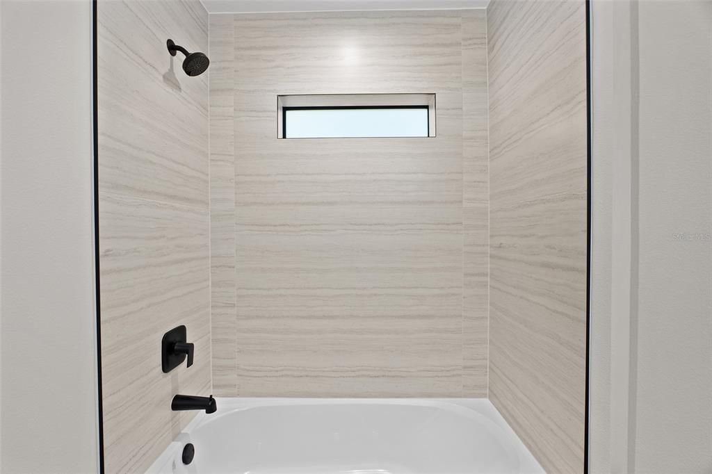 For Sale: $349,000 (3 beds, 2 baths, 1500 Square Feet)