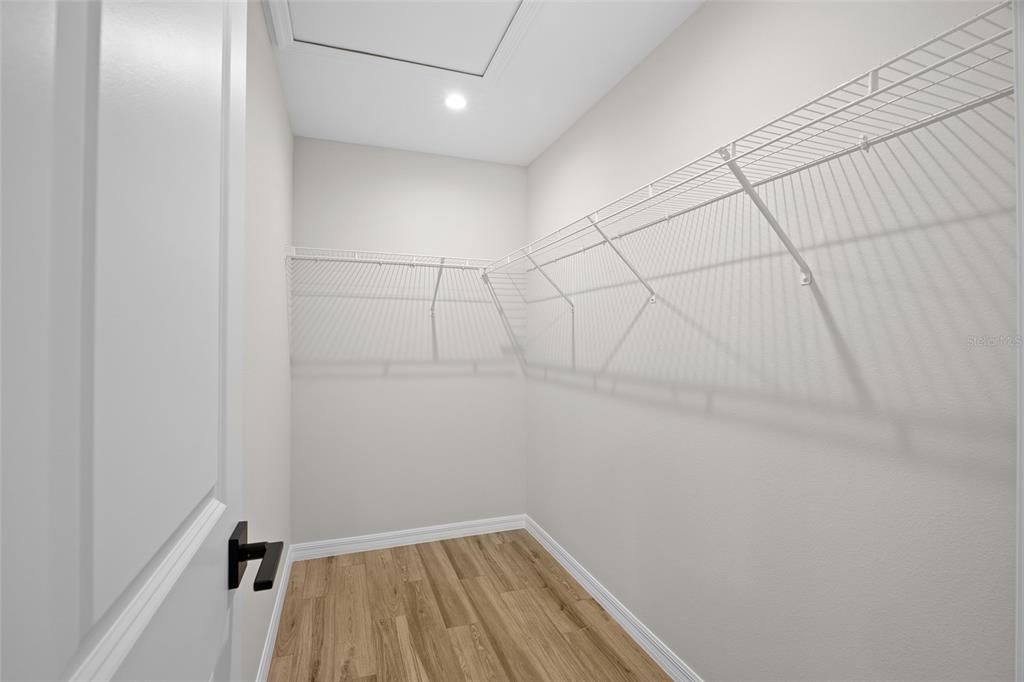 For Sale: $349,000 (3 beds, 2 baths, 1500 Square Feet)