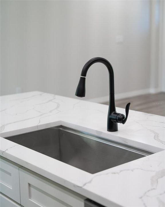 For Sale: $349,000 (3 beds, 2 baths, 1500 Square Feet)