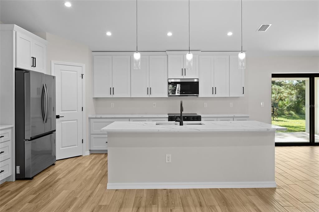 For Sale: $349,000 (3 beds, 2 baths, 1500 Square Feet)