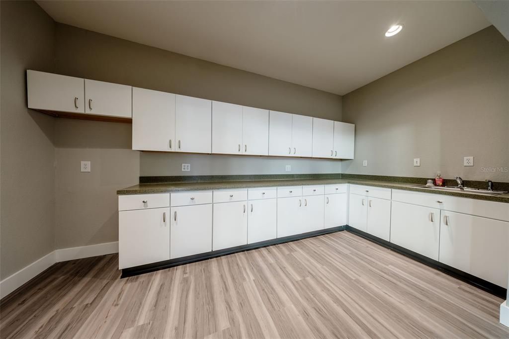 For Sale: $3,000,000 (0 beds, 0 baths, 7987 Square Feet)