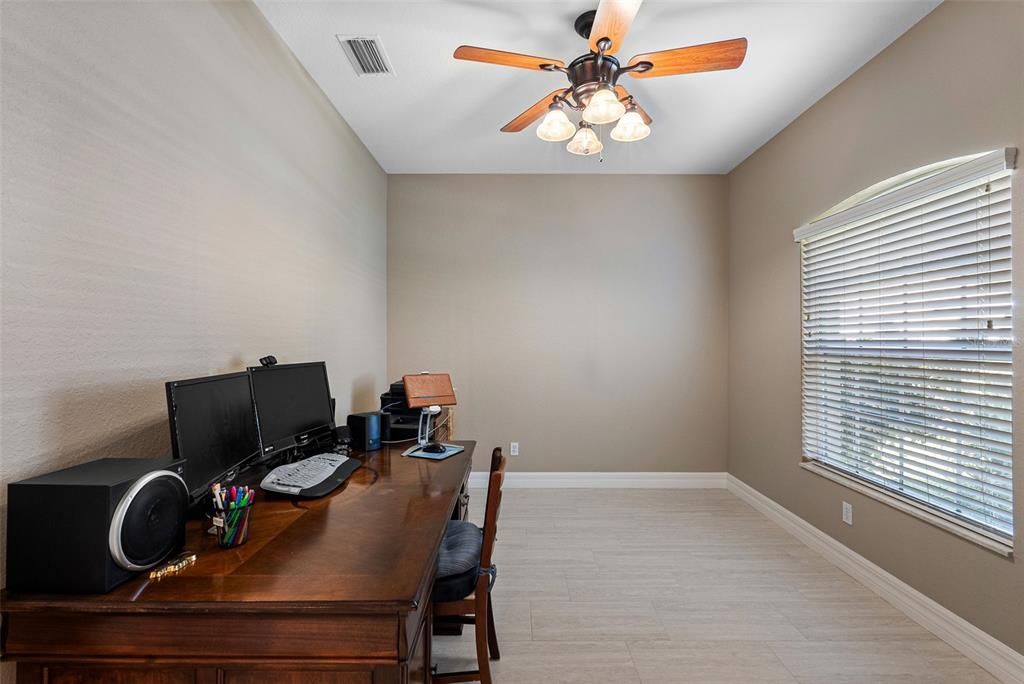 For Sale: $424,900 (4 beds, 3 baths, 2175 Square Feet)