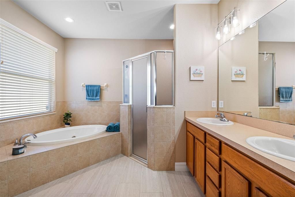 For Sale: $424,900 (4 beds, 3 baths, 2175 Square Feet)