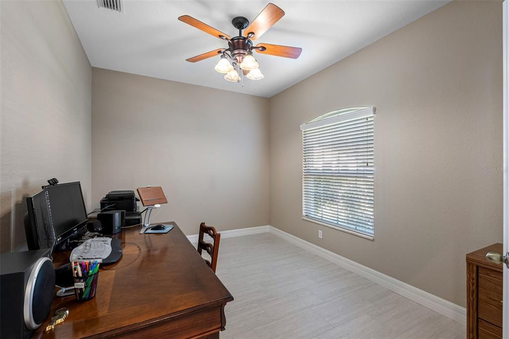 For Sale: $424,900 (4 beds, 3 baths, 2175 Square Feet)