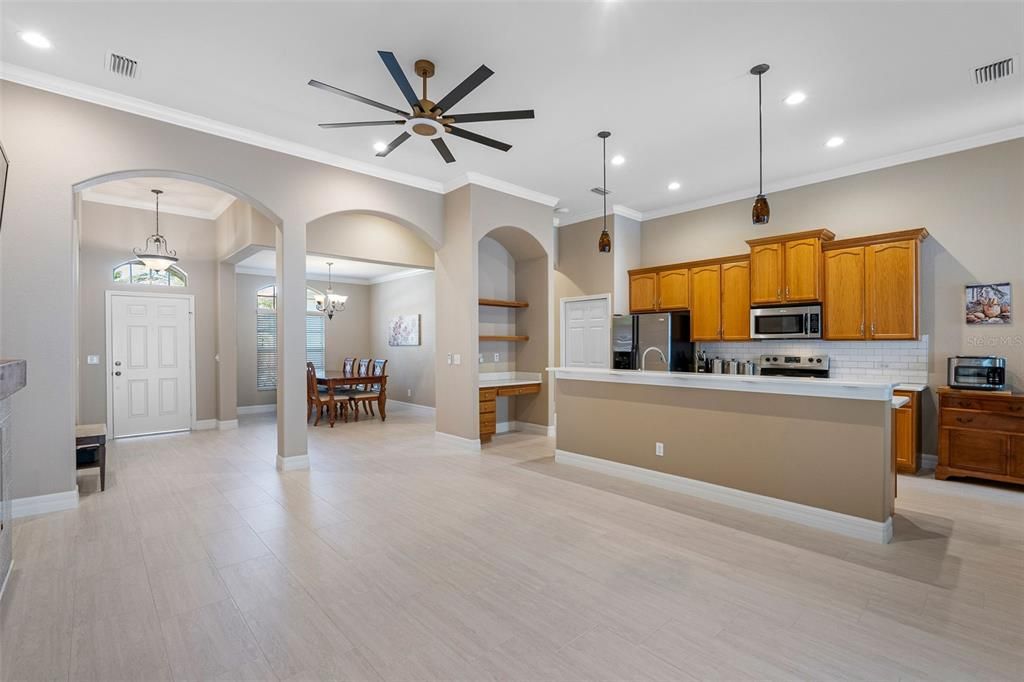 For Sale: $424,900 (4 beds, 3 baths, 2175 Square Feet)