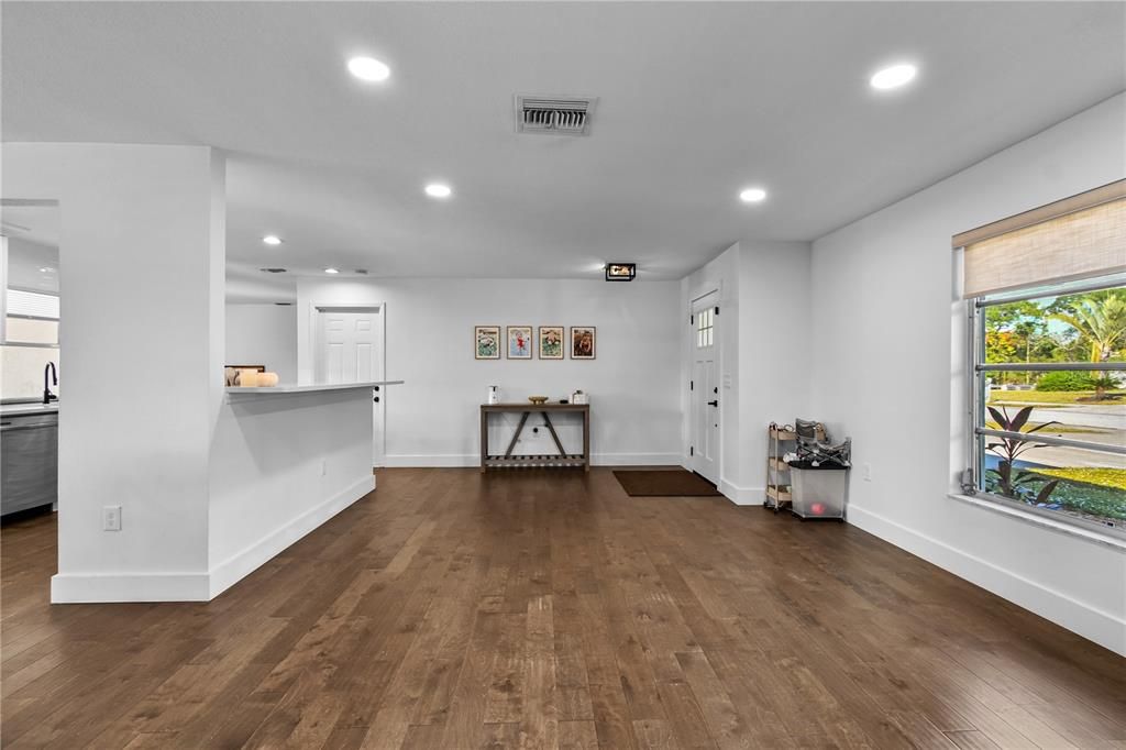 待售: $465,000 (3 贝兹, 2 浴室, 1830 平方英尺)