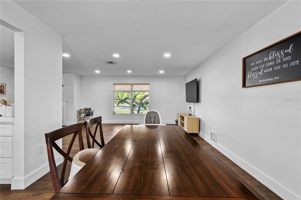 待售: $465,000 (3 贝兹, 2 浴室, 1830 平方英尺)