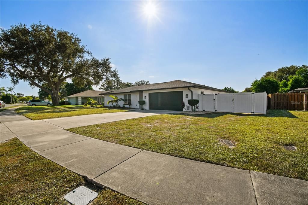 待售: $465,000 (3 贝兹, 2 浴室, 1830 平方英尺)