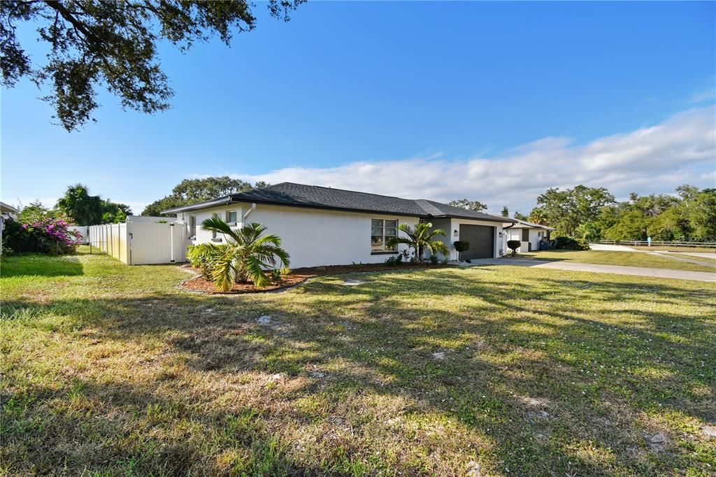 待售: $465,000 (3 贝兹, 2 浴室, 1830 平方英尺)