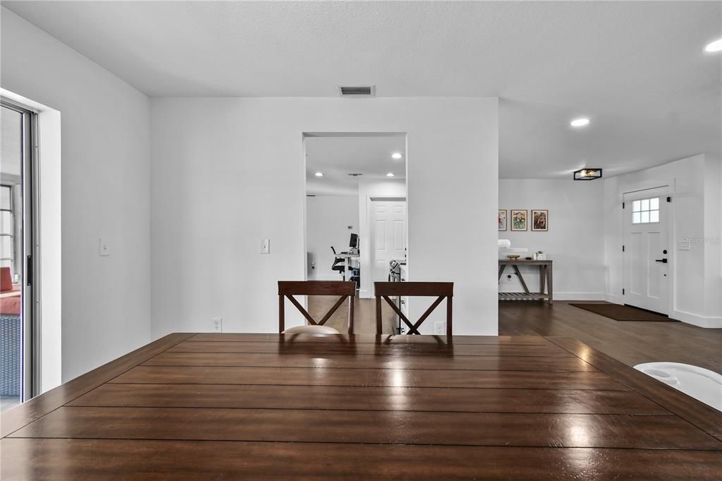 待售: $465,000 (3 贝兹, 2 浴室, 1830 平方英尺)