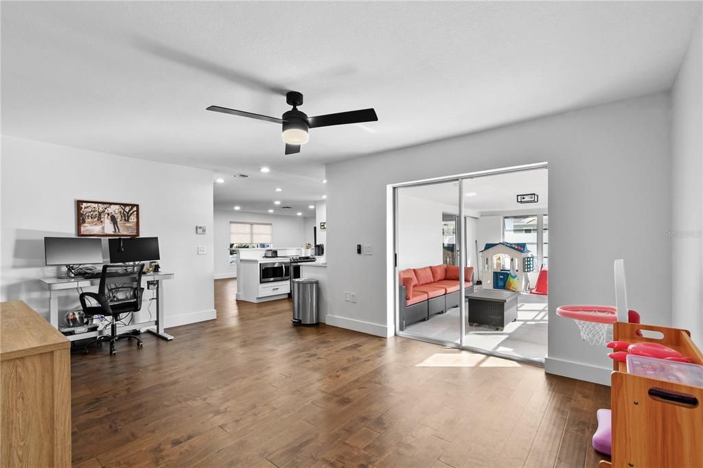 待售: $465,000 (3 贝兹, 2 浴室, 1830 平方英尺)